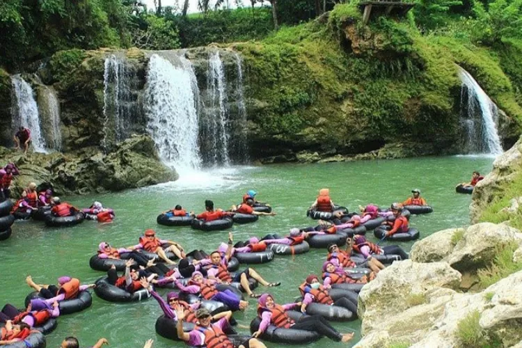 BODY RAFTING SUNGAI